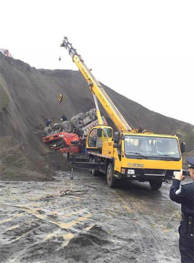 台前上犹道路救援